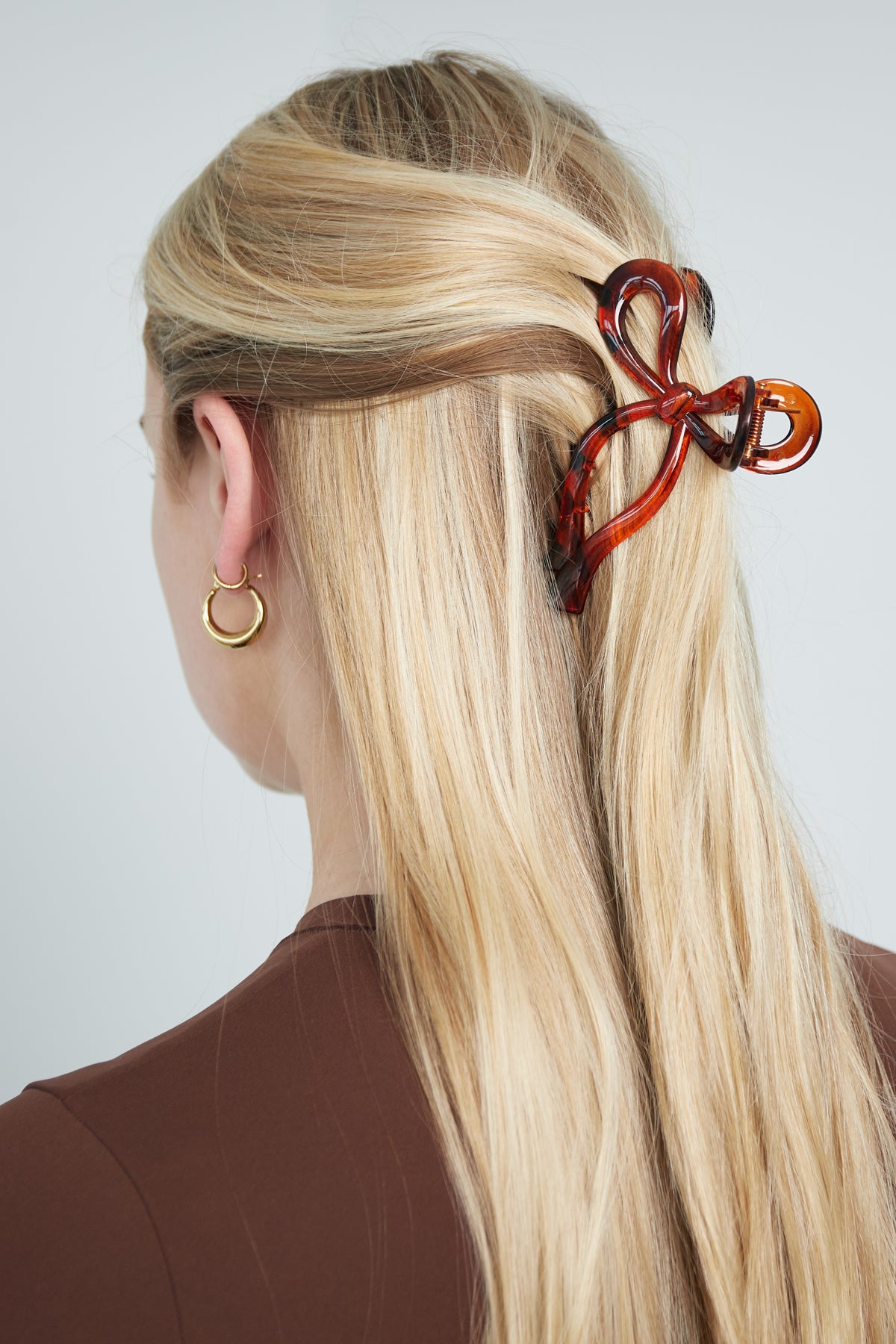 Stylish Brown Hair Clip for Effortless Elegance