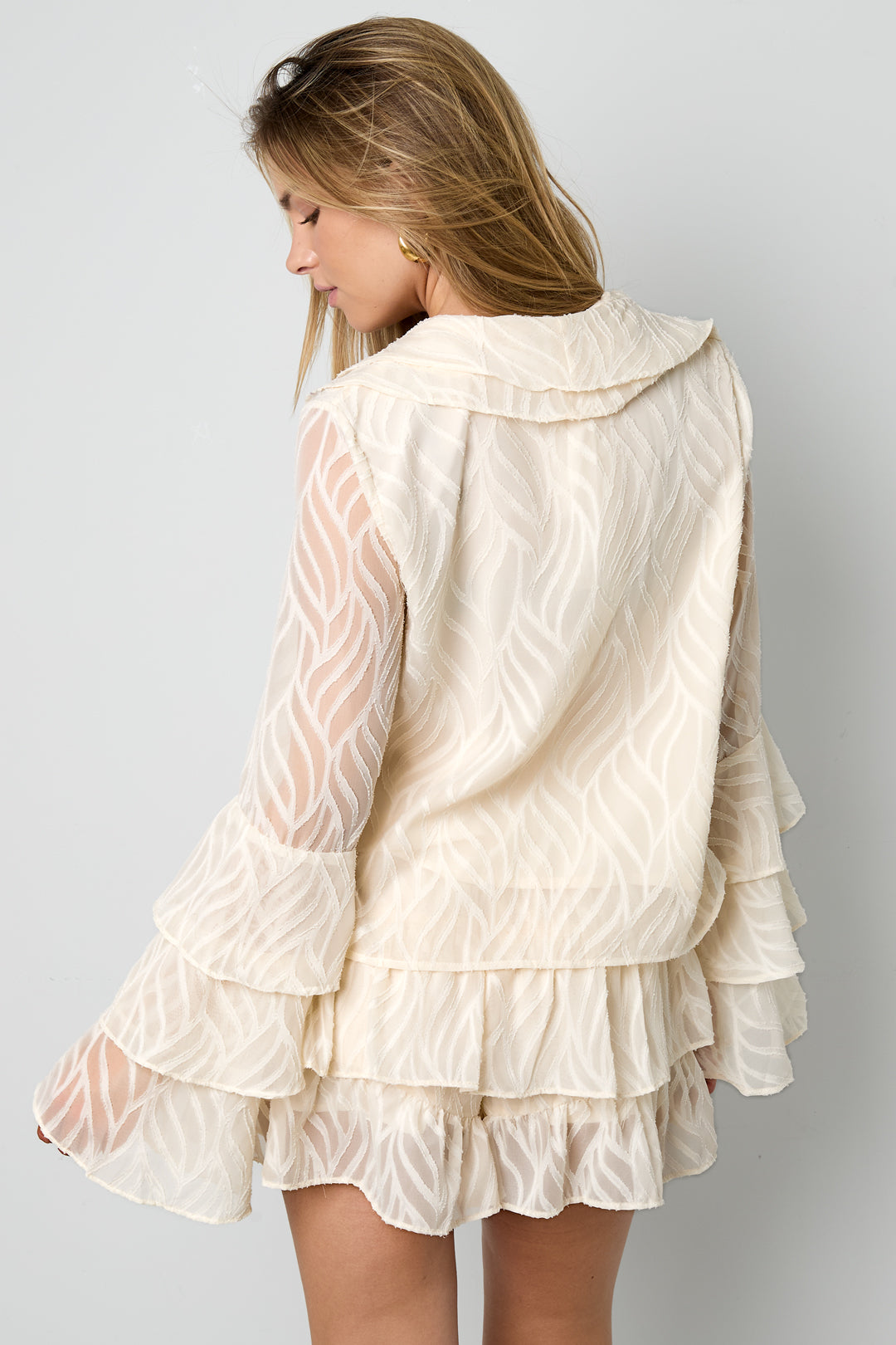 Elegant Botanical Long Sleeve Top for Spring/Summer